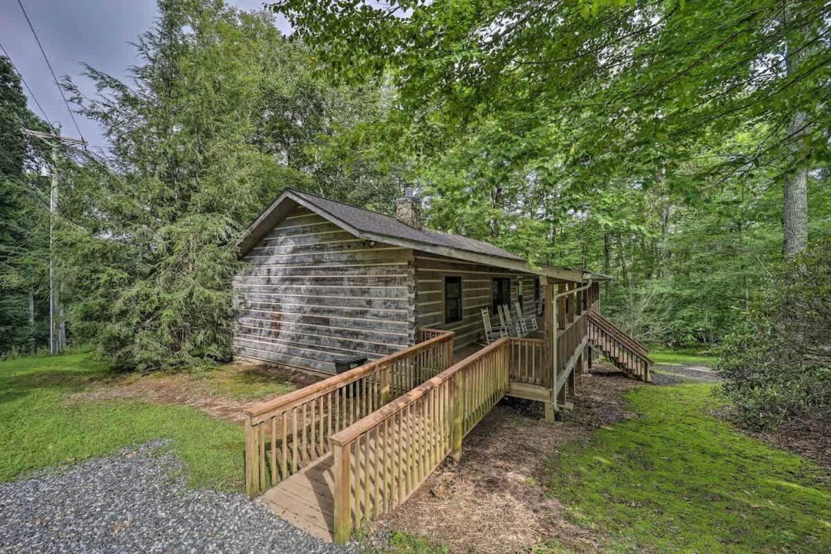 Cozy 'Grey Fox' Cabin Between Boone & 布洛英罗克山 外观 照片